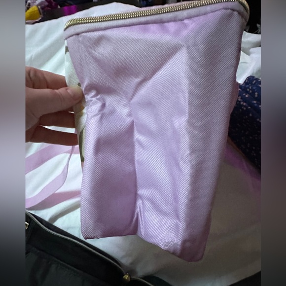 Lunchbox - Picture 4 of 6